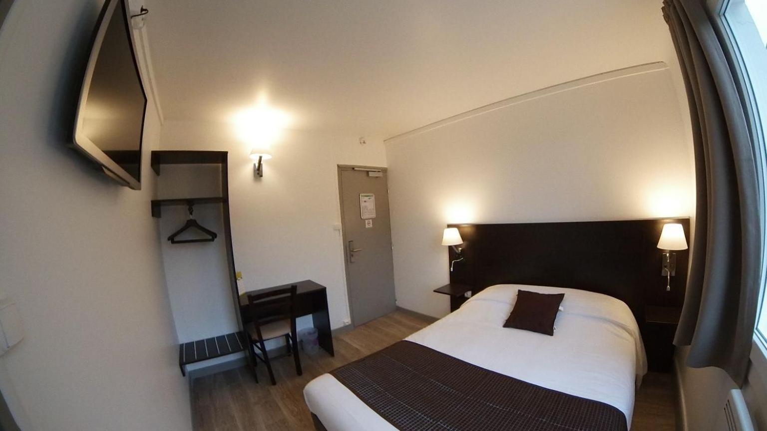 Nevers Hotel Екстериор снимка