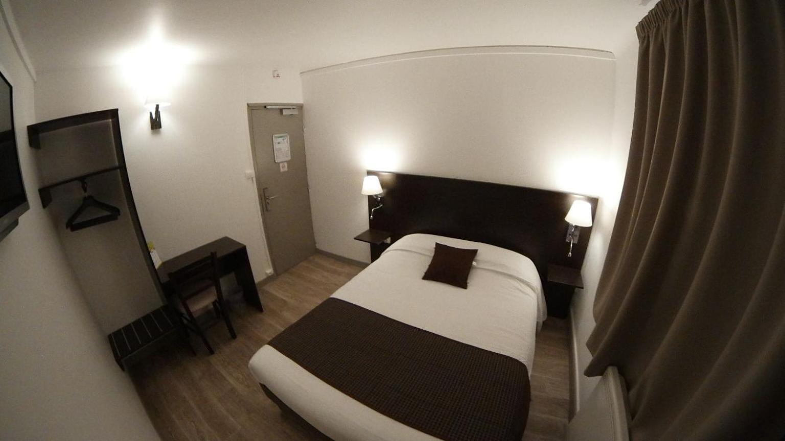 Nevers Hotel Екстериор снимка