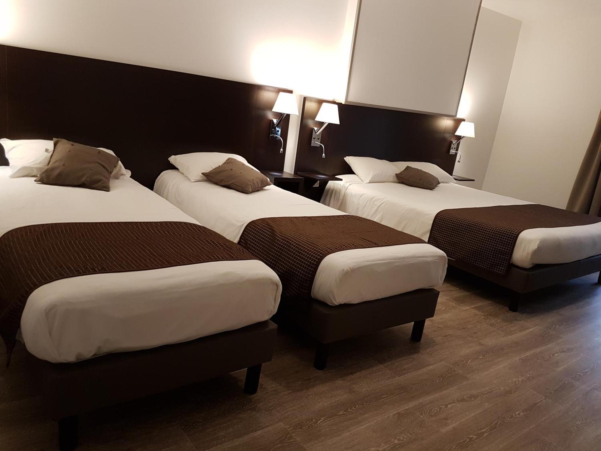 Nevers Hotel Екстериор снимка