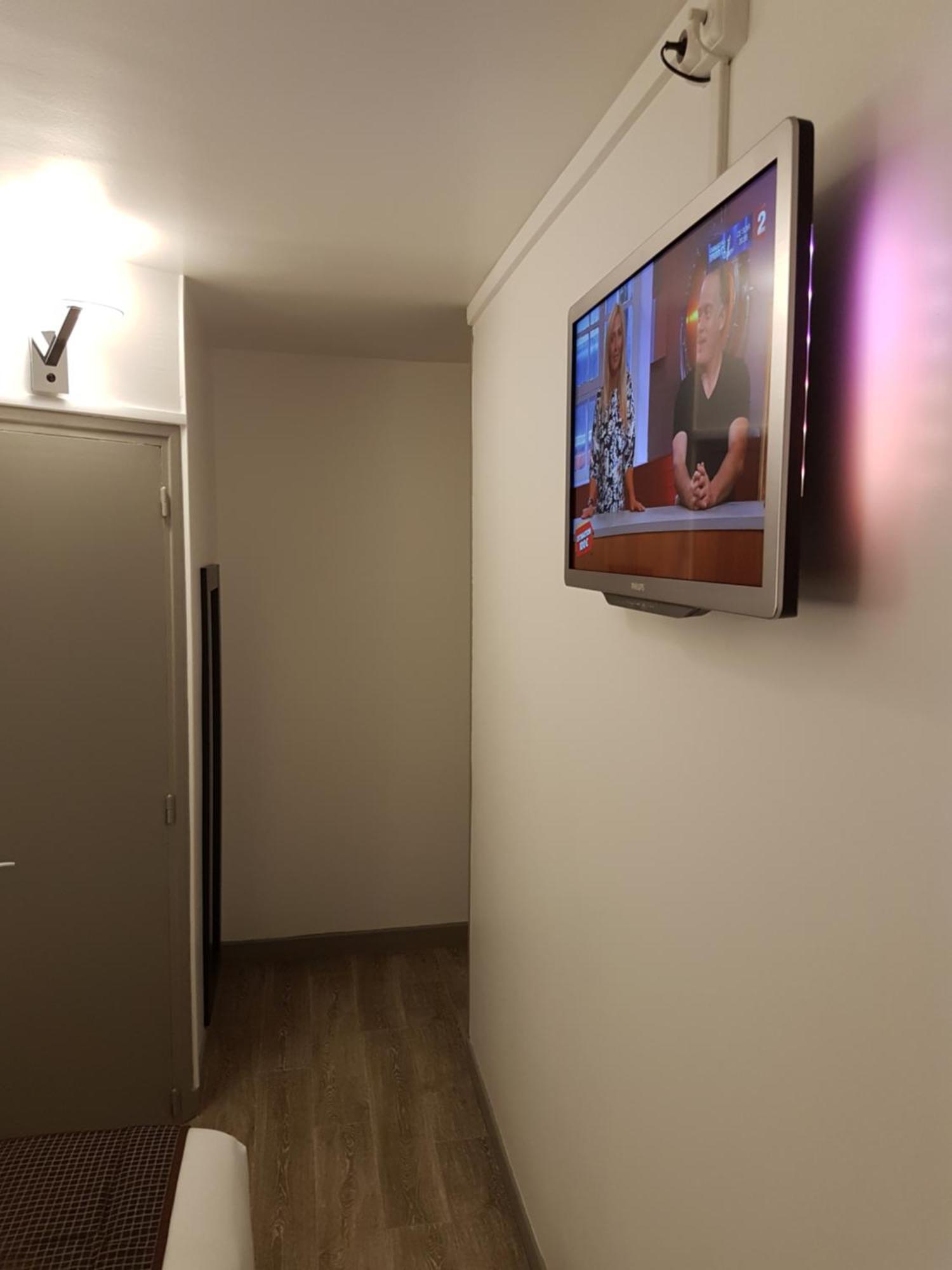 Nevers Hotel Екстериор снимка