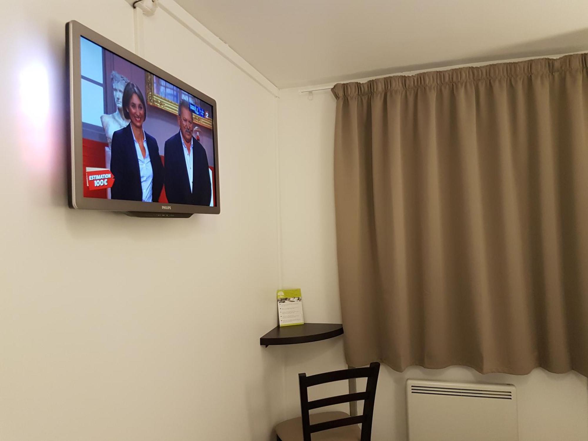 Nevers Hotel Екстериор снимка